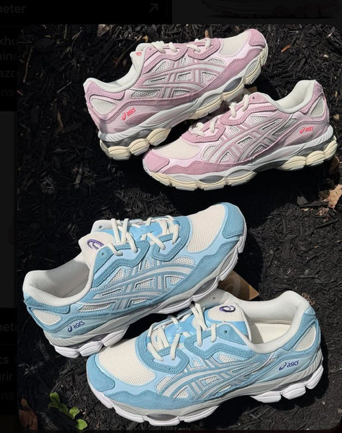 Acics (Pink ice or Sky blue breeze)